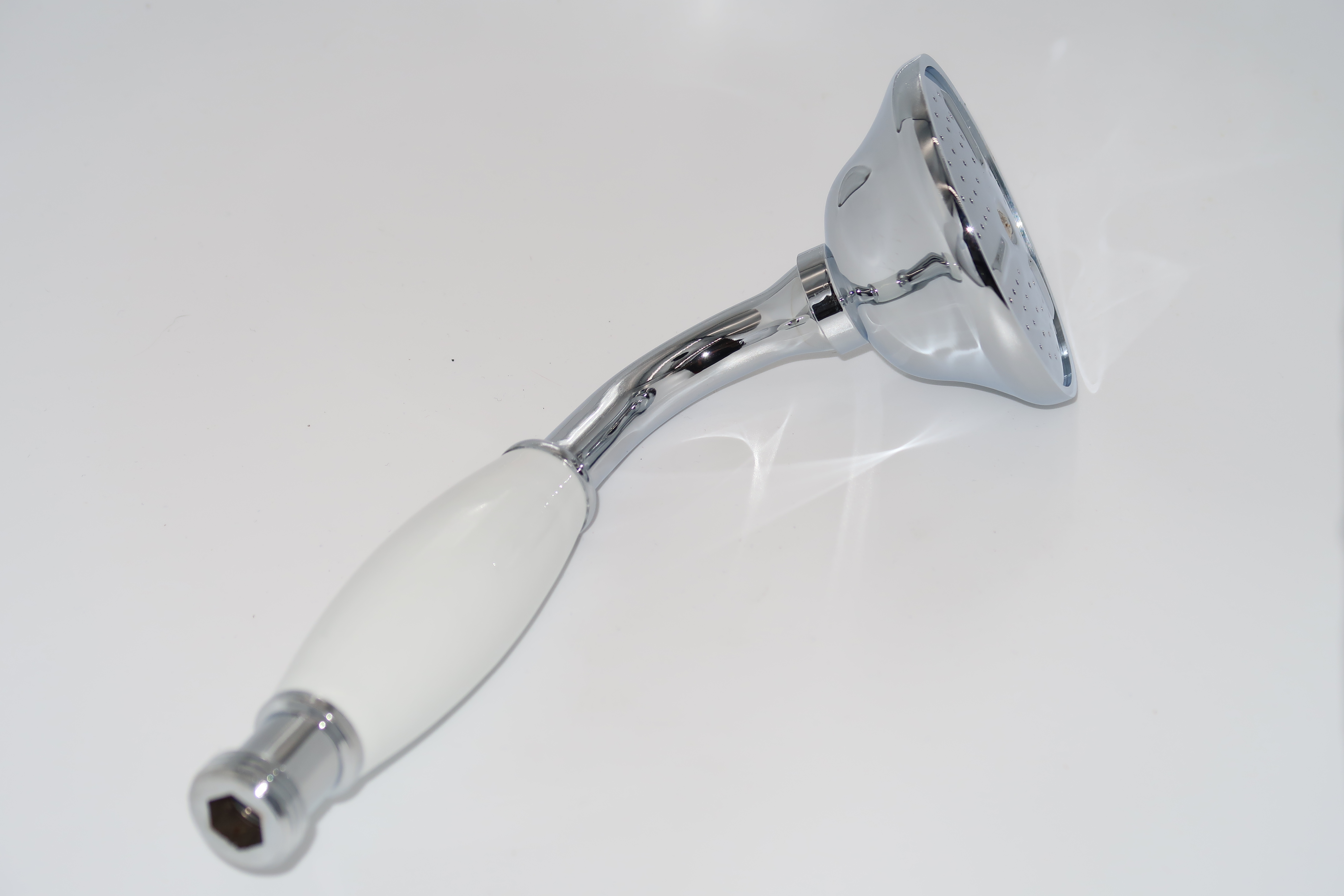 KLASSIK Handbrause Retro "Nr.1" 1/2"AG, Messing chrom, Gr. Porzellan 