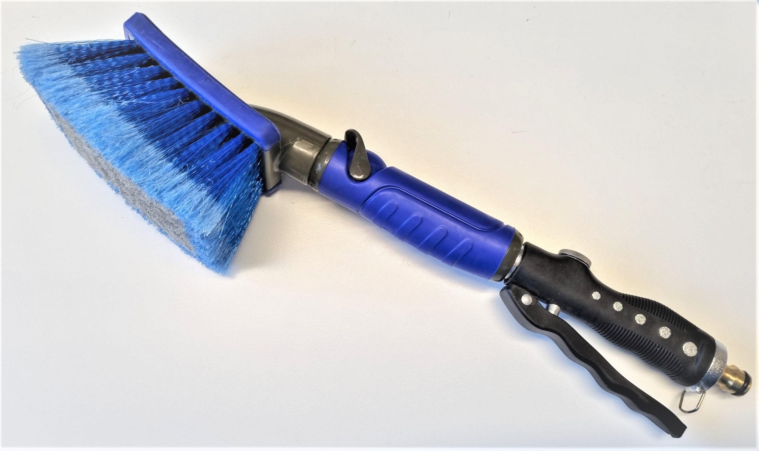 Universal- bzw. Stiefelwaschbürste m.Hebel-u.Regulierventil m.Euro-Anschlussnippel bzw.3/4"IG 