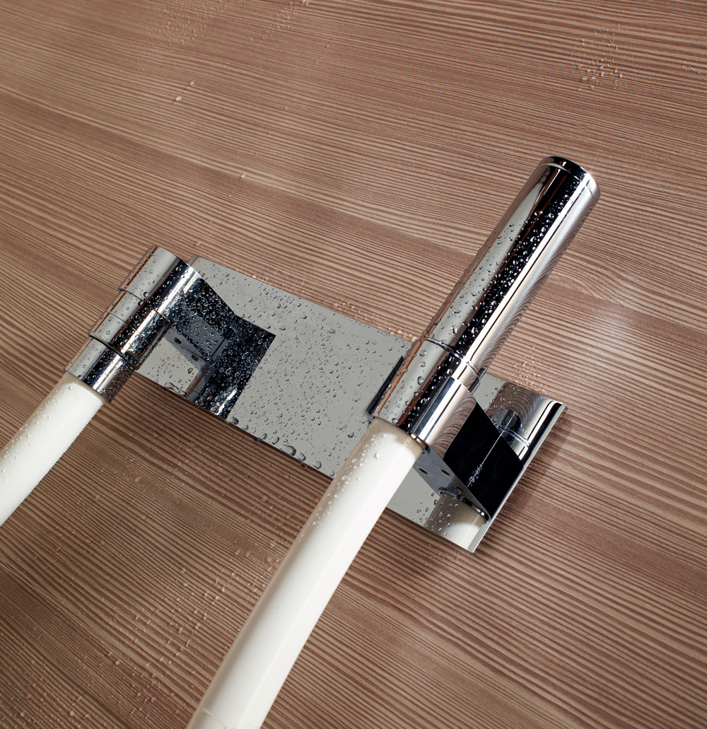 Kneippset Garnitur m.integr.Wandanschlussbogen u.Schlauchhalter 1/2"Eingang, 3/4"Schlauch 2m, MS chrom 